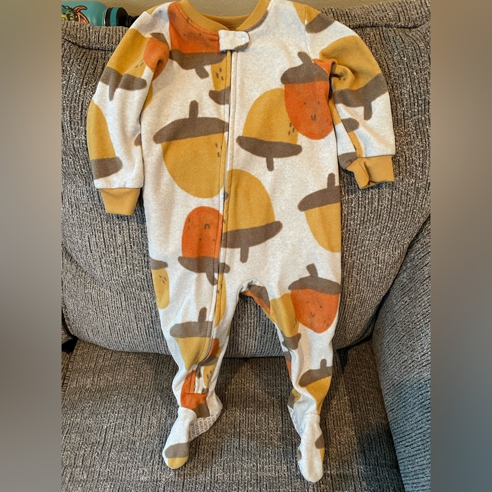Carter’s Fleece 18mo acorn sleeper